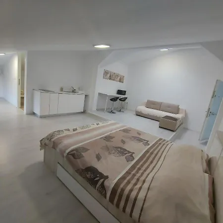 Villa Romelia - Select *