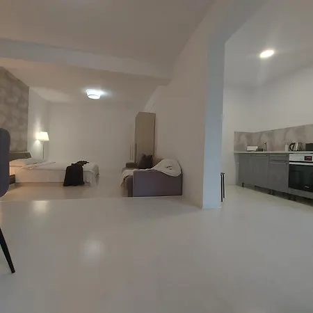 Romelia - Select Villa Vadu